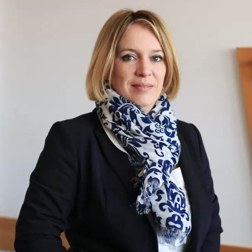 dr. Mojca Gornjak